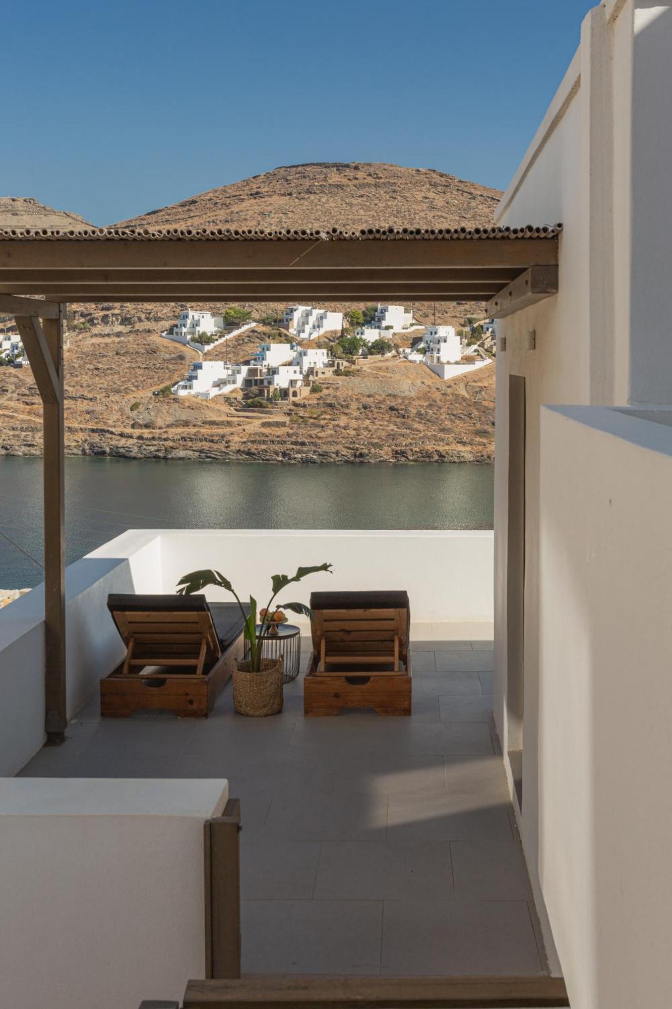 Amal Kythnos Suites Zewnętrze zdjęcie